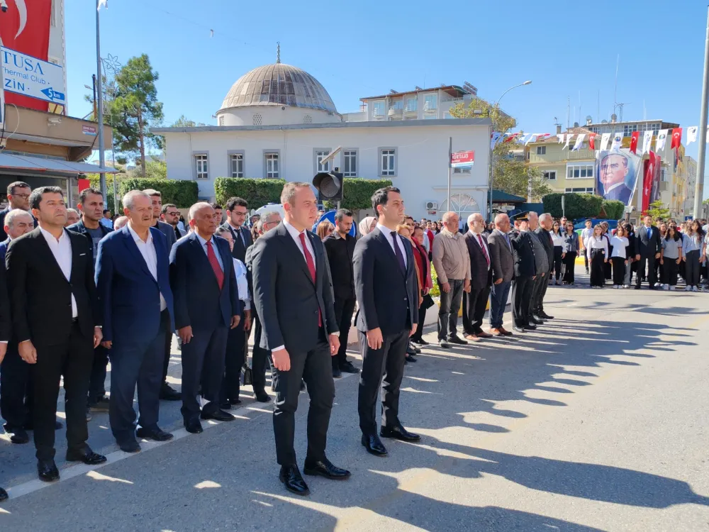 BAŞKAN ELMASOĞLU; “29 EKİM CUMHURİYET BAYRAMI KUTLU OLSUN”