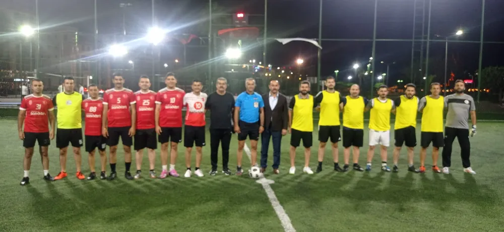 İSKENDERUN BELEDİYESİ 29 EKİM CUMHURİYET KUPASI KURUMLAR ARASI FUTBOL TURNUVASI MUHTEŞEM MAÇLARLA BAŞLADI