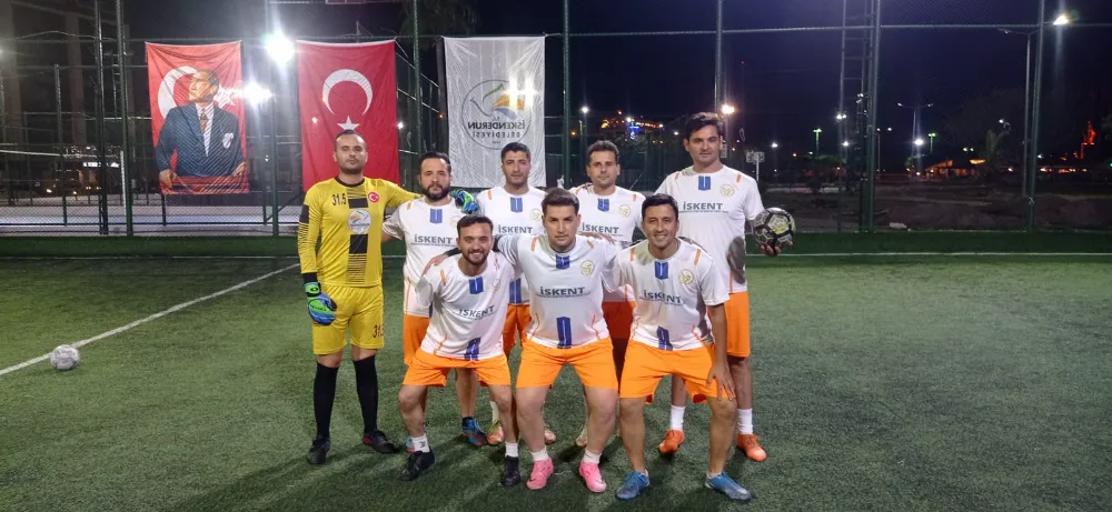 KURUMLAR ARASI FUTBOL TURNUVASINA REKABET DOSTÇA DEVAM EDİYOR