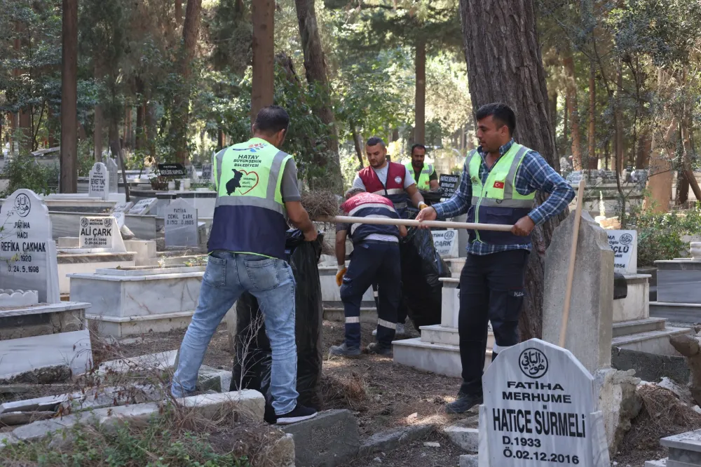 BÜYÜKŞEHİRDEN ANTAKYA ASRİ MEZARLIĞINDA KAPSAMLI ÇALIŞMA