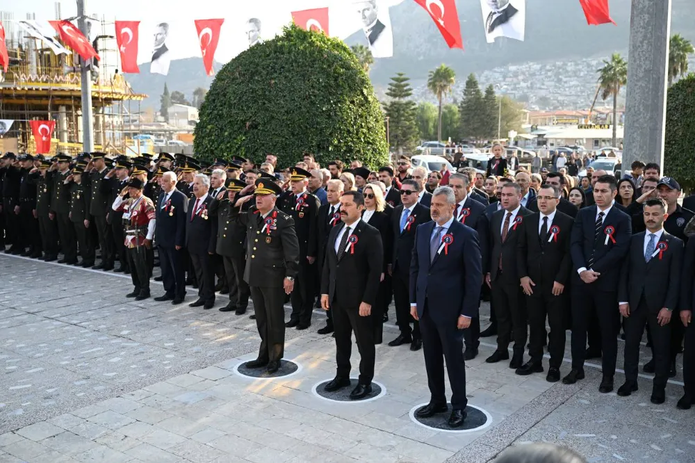 HATAY 86. ÖLÜM YILDÖNÜMÜNDE ATASINI ANDI