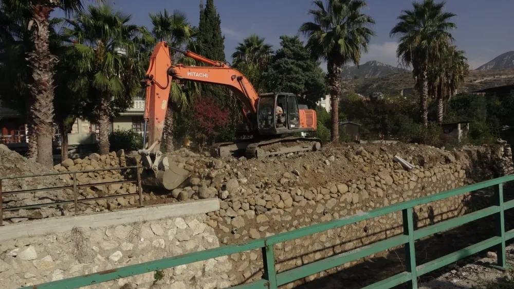 FEVVAR DERESİ’NDE ISLAH ÇALIŞMALARI SÜRÜYOR