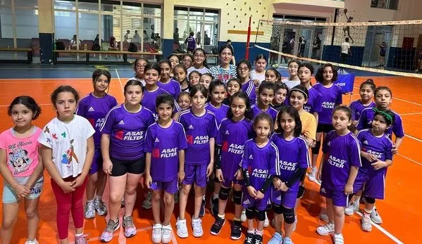 ASAŞ SPOR VOLEYBOL OKULU YAZ KURSLARINA DEVAM EDİYOR