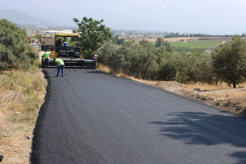 İSKENDERUN VE ARSUZ’DAKİ BETON ASFALT ÇALIŞMALARI SÜRÜYOR