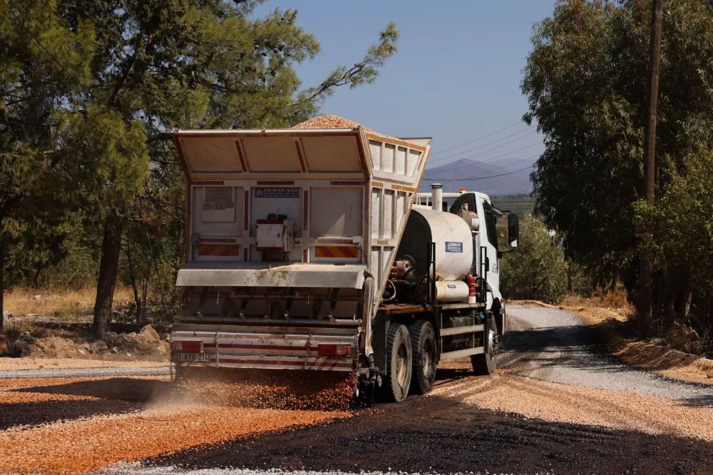 KIRIKHAN DEDEÇINAR MAHALLESİNDE YOL ÇALIŞMASI