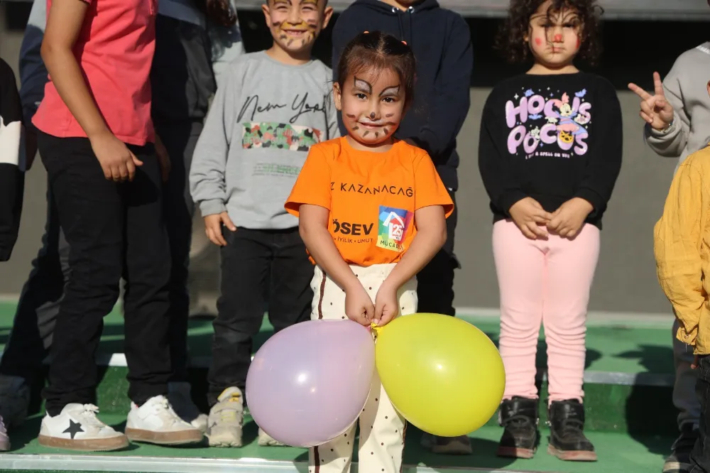 BALONLAR CEYLİN İÇİN GÖKYÜZÜNE UĞURLANDI