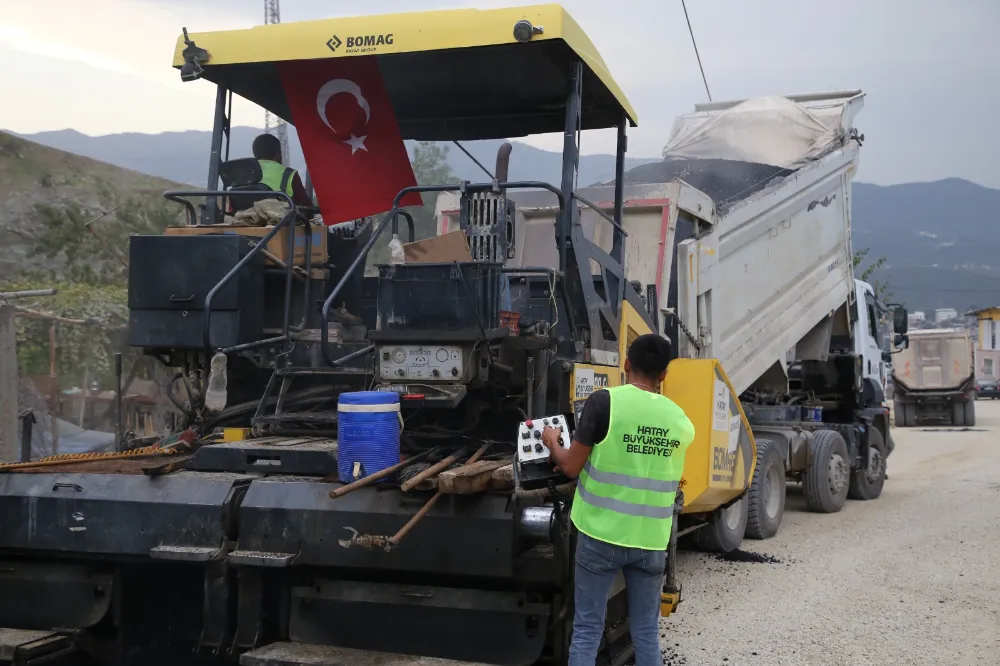 İSKENDERUN CIRTIMAN MAHALLESİ’NDE Kİ PARKE YOL YENİLENDİ 