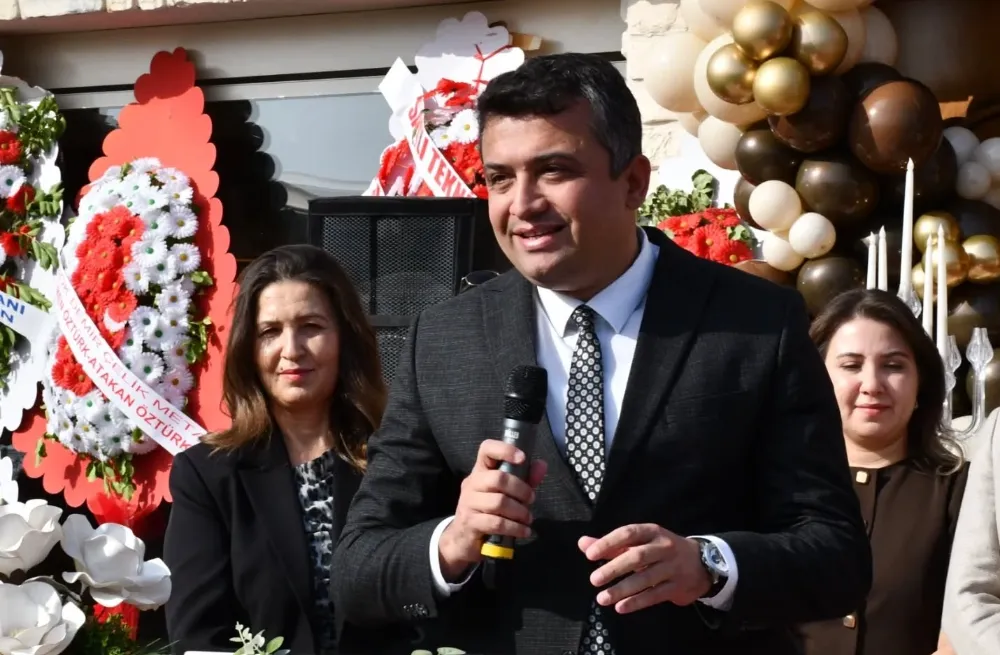 DÖRTYOL KAYMAKAMI MEHMET KEKLİK 24 KASIM ÖĞRETMENLER GÜNÜNÜ KUTLADI