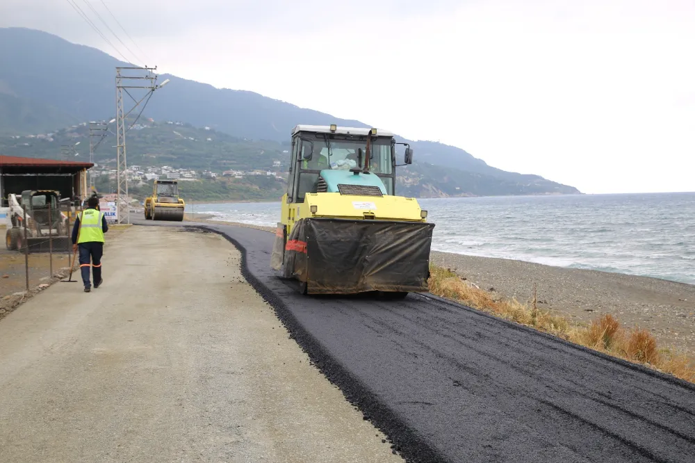 ARSUZ KONACIK MAHALLESİNE 3 KM BETON ASFALT 