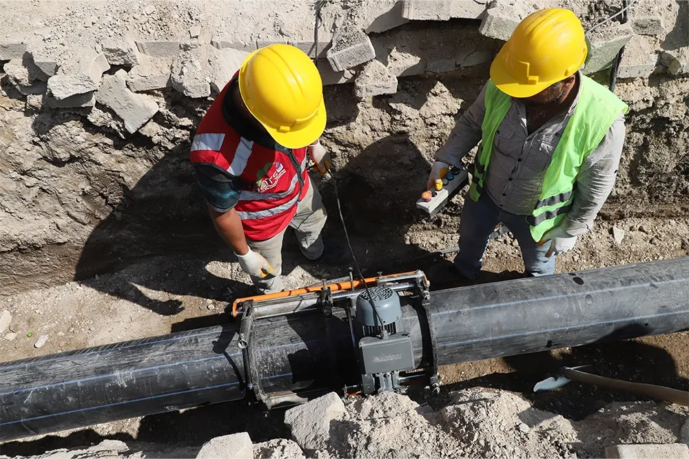 HBB SAMANDAĞ’DA DEV İÇME SUYU ŞEBEKESİ YATIRIMINI SÜRDÜRÜYOR