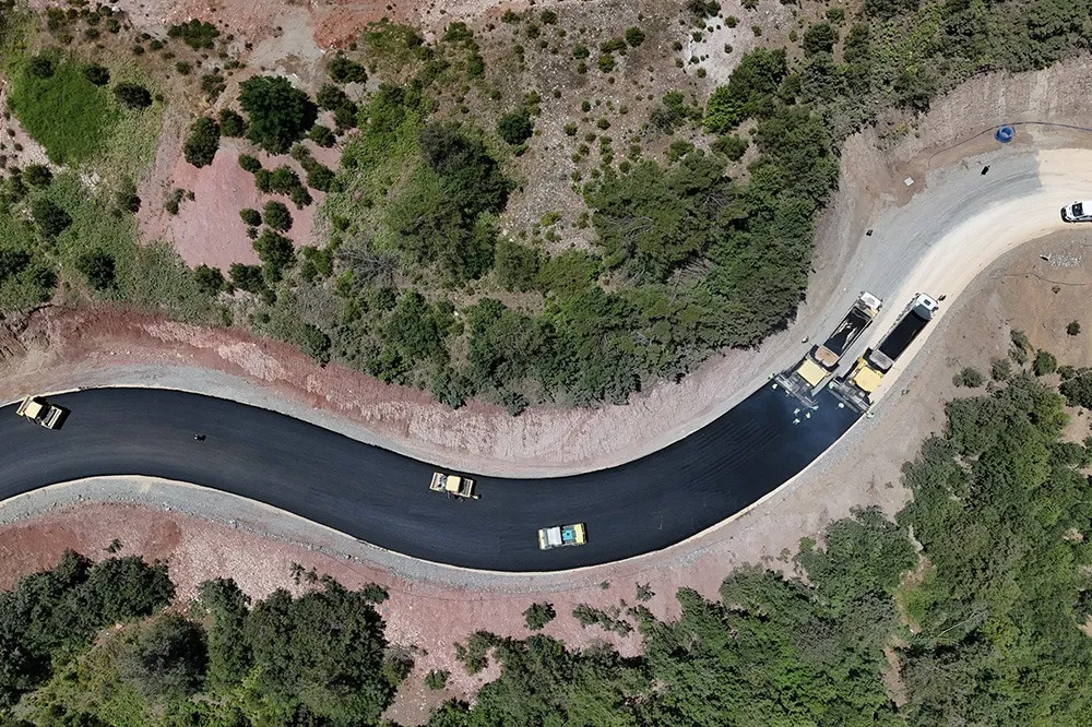 AMANOSLAR’IN ZİRVESİNDE ÇALIŞMALAR HIZLA İLERLİYOR