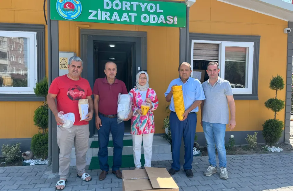 DÖRTYOL ZİRAAT ODASINDA ‘AKDENİZ MEYVE SİNEĞİ TUZAKLARI’ DAĞITIMINA BAŞLANDI 