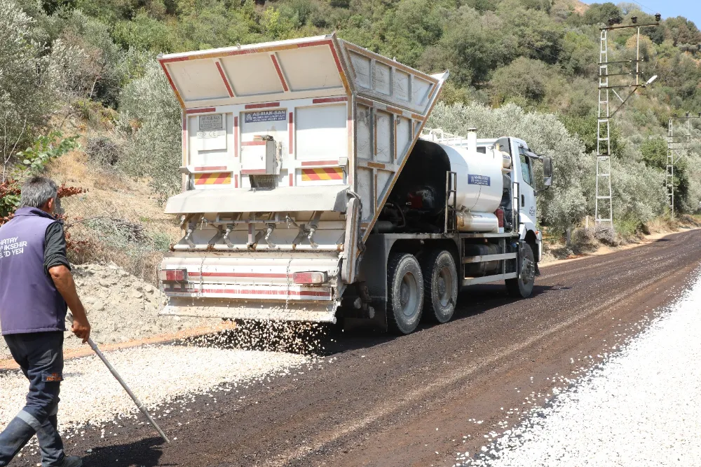 BÜYÜKŞEHİR YOL ÇALIŞMALARINI SÜRDÜRÜYOR