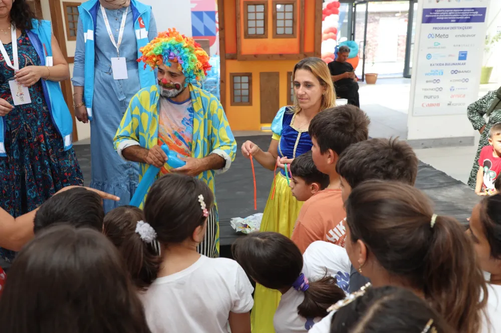 HATAY’IN EVLATLARINA MORAL ŞENLİĞİ