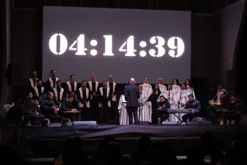 MEDENİYETLER KOROSU KÜLTÜR SANAT ÇARŞISI’NDA SAHNE ALDI